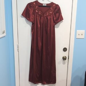 Vintage Vanity Fair Satin Burgundy Nightgown Long Embroidered Medium USA